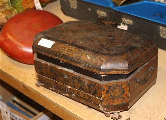 Chinese lacquer box and another